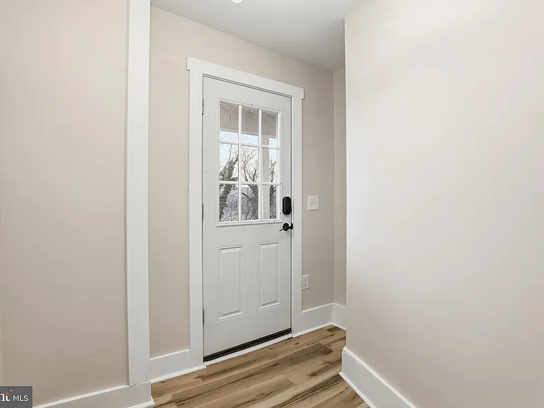 319 E A St #1 — Photo 6