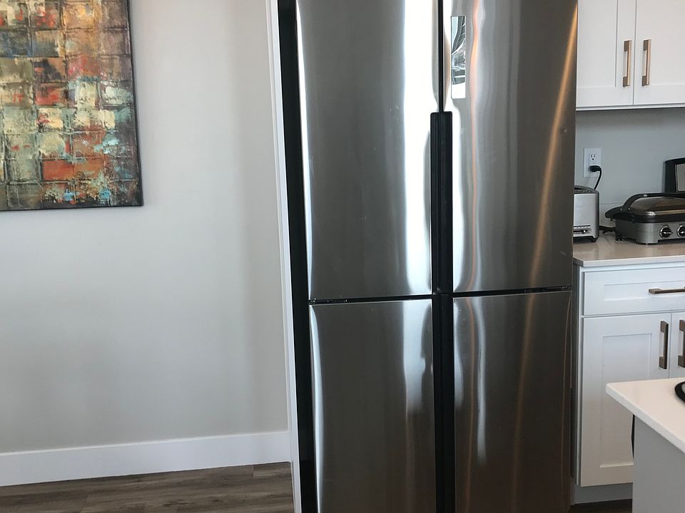 1st image of 1733 N 3870 W #324