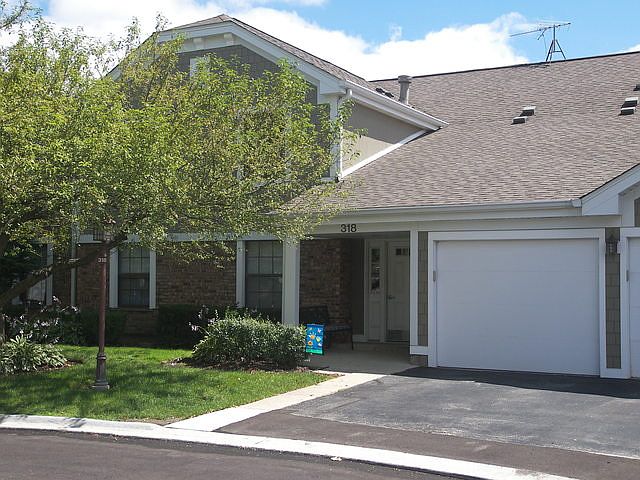 1st image of 318 Maplewood Ct