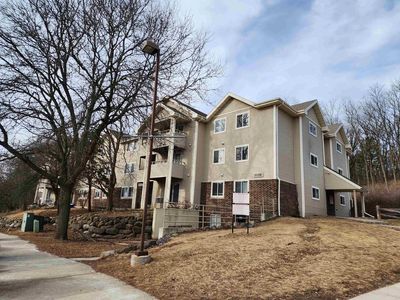 1128 MORRAINE VIEW Drive #102, Madison, WI, 53719