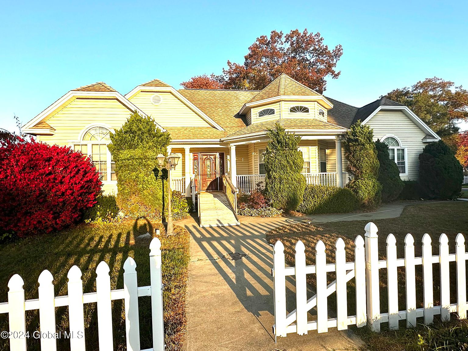 2138 Greenpoint Avenue, Schenectady, NY 12303 | Zillow