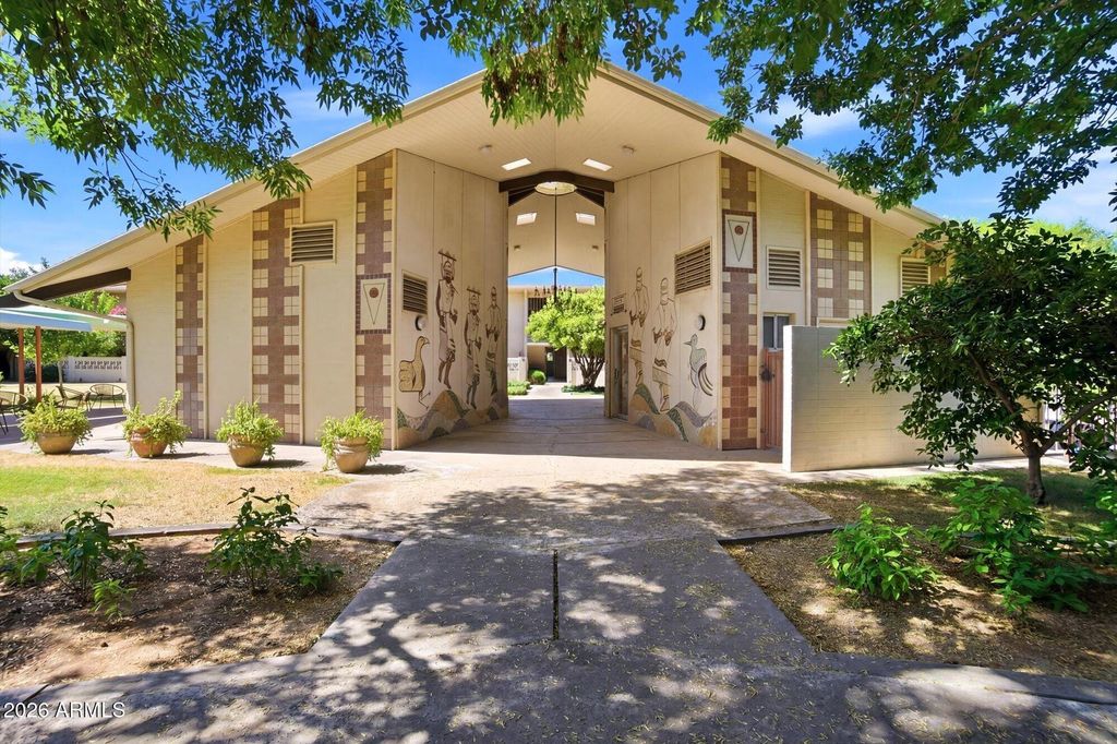 500 W CLARENDON Avenue #D6, Phoenix, AZ 85013 condo