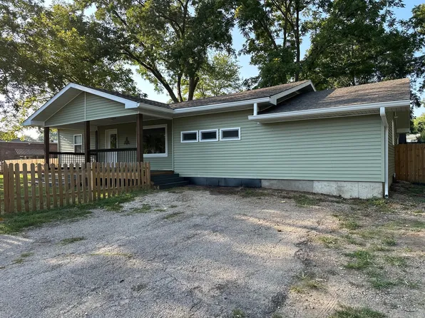 201 E Paydon Street, West Plains, MO 65775