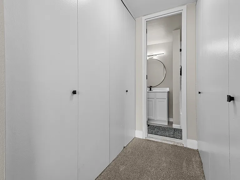 North Park Towers — Photo 21