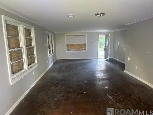 1343 Eddie Robinson Sr Dr, Baton Rouge, LA 70802