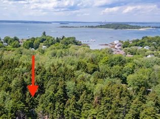 582 Fern Avenue, Long Island, ME 04050