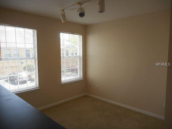 2nd image of 1013 Siena Park Blvd E