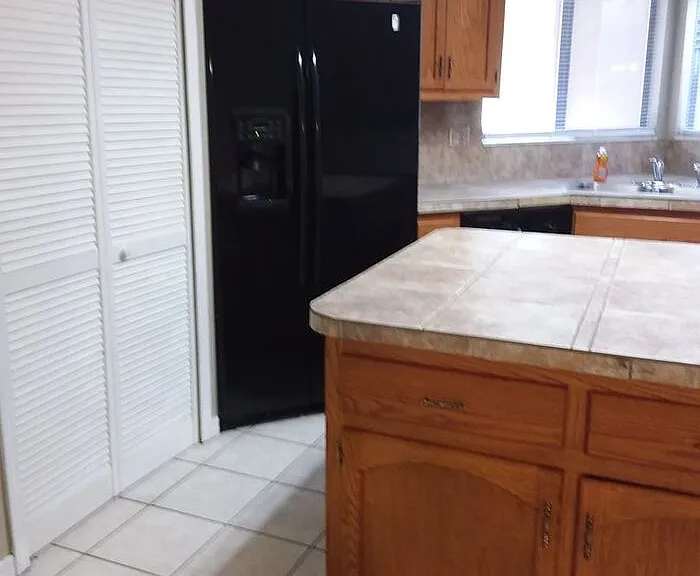 10041 Romaine Cir N — Photo 9