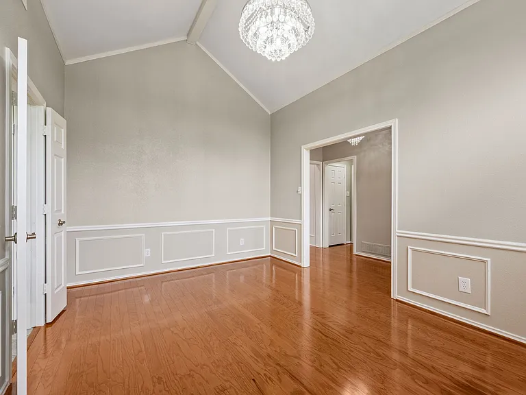 1802 Campbell Trl — Photo 6
