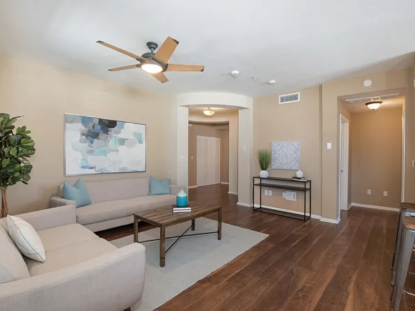 1801 E Katella Ave APT 2027, Anaheim, CA 92805