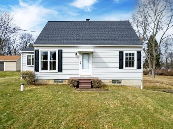 2088 Darnell Dr, Akron, OH 44319