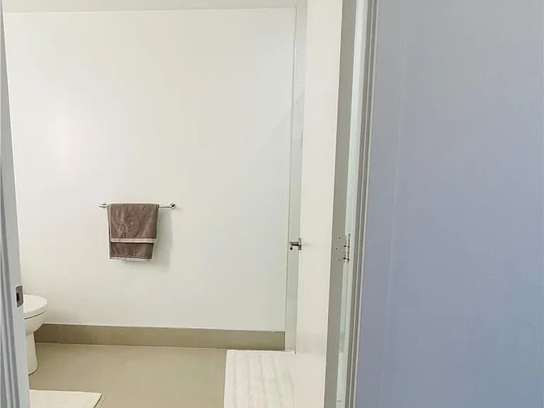 180 Veterans Dr #303 — Photo 23
