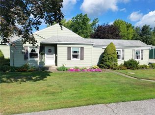 33037 Bainbridge Rd, Solon, OH 44139
