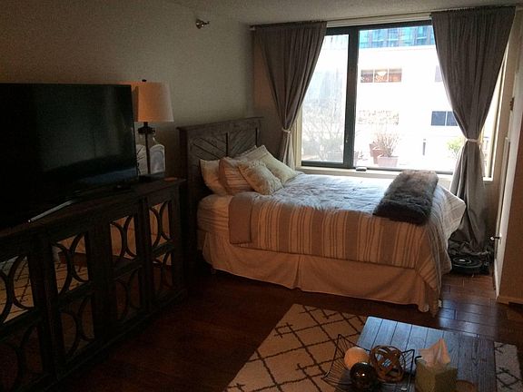 5th image of 440 N McClurg Ct APT 414