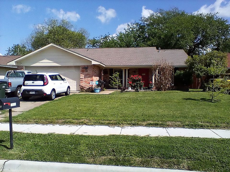 1st image of 1609 Armstrong Dr