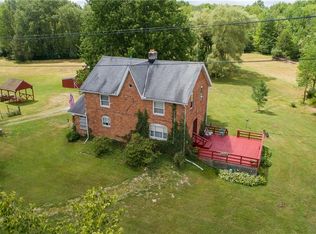 10618 Plank Rd, Montville, OH 44064