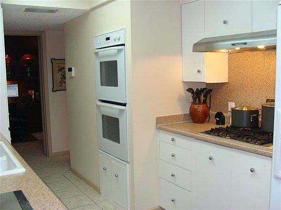 4th image of 2215 Flat Creek Dr