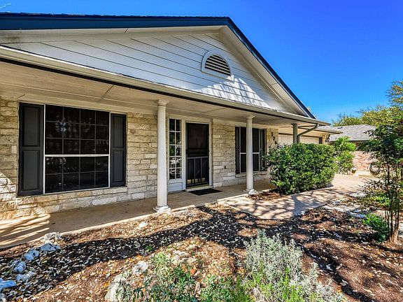 2nd image of 1205 Machado Rd