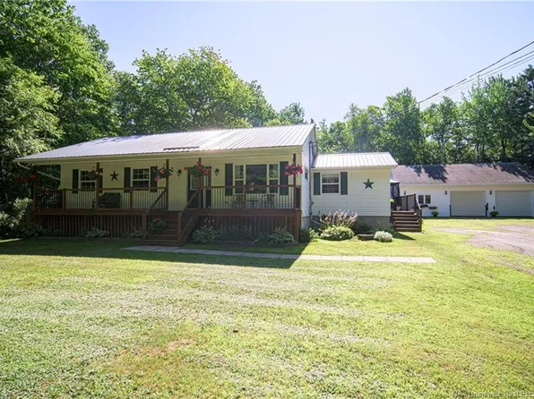 19 Christopher Dr, Burton, NB E2V 3H4