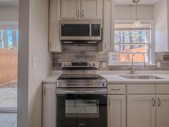 5th image of 222 W Manchester Rd #222