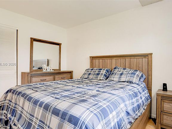 4th image of 8600 SW 67th Ave #905