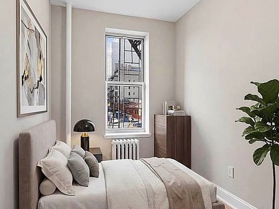 3rd image of 110 E 1st St #2S