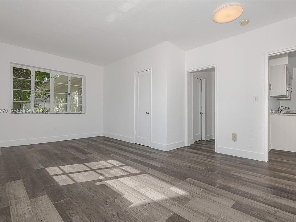 1st image of 8340 Crespi Blvd APT 20