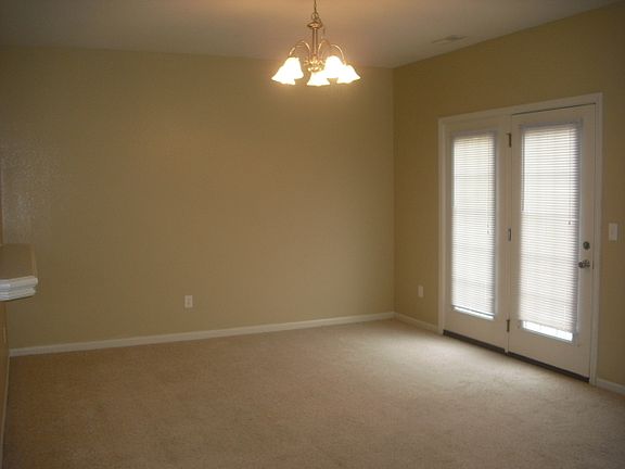 3rd image of 2210 Brooke Bnd