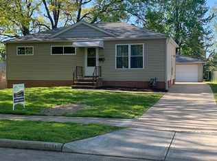 30101 Powell Rd, Willowick, OH 44095