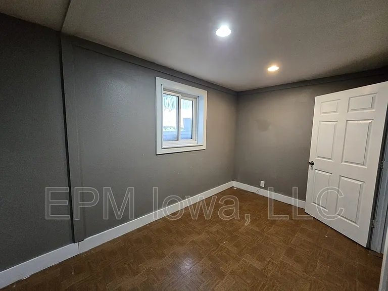 1242 Edgewood Dr — Photo 26