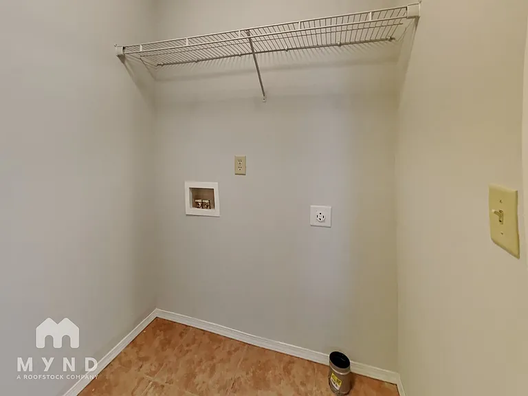 1305 S Marseilles Ave — Photo 18