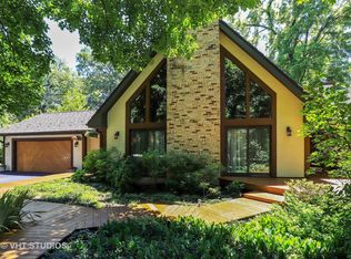 15445 W Oak Spring Rd, Libertyville, IL 60048