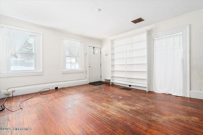 5th image of 112 W High Street