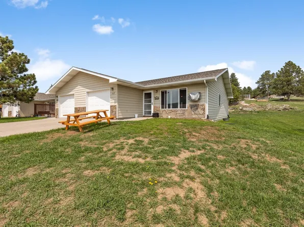 107 Rodeo Ct, Custer, SD 57730