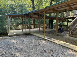 120 Towboat Ln, Adamsville, TN 38310