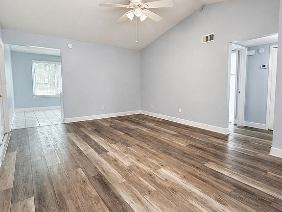 3rd image of 3335 Catamaran Way