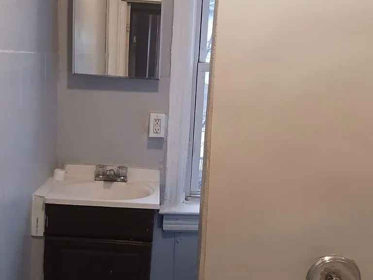 233 Hills Pl — Photo 18