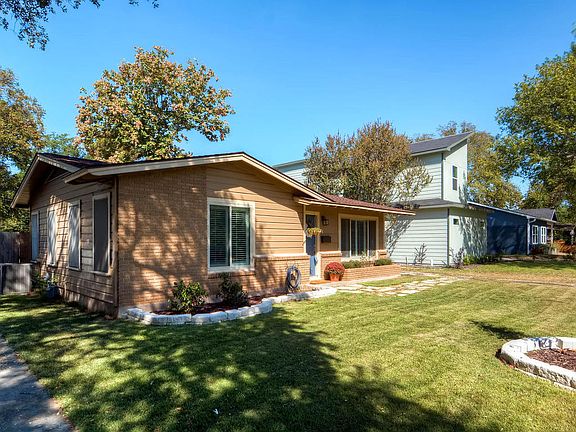 3rd image of 7512 Hardy Dr