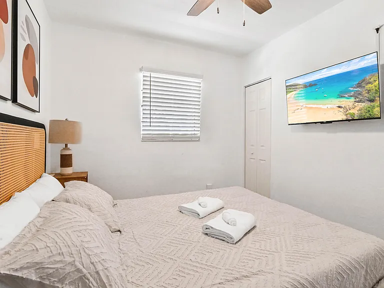 1032 W Jennings St — Photo 26