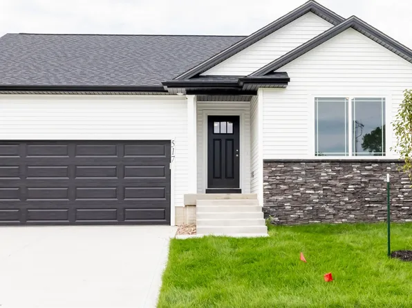 517 Coyote St, Mitchellville, IA 50169