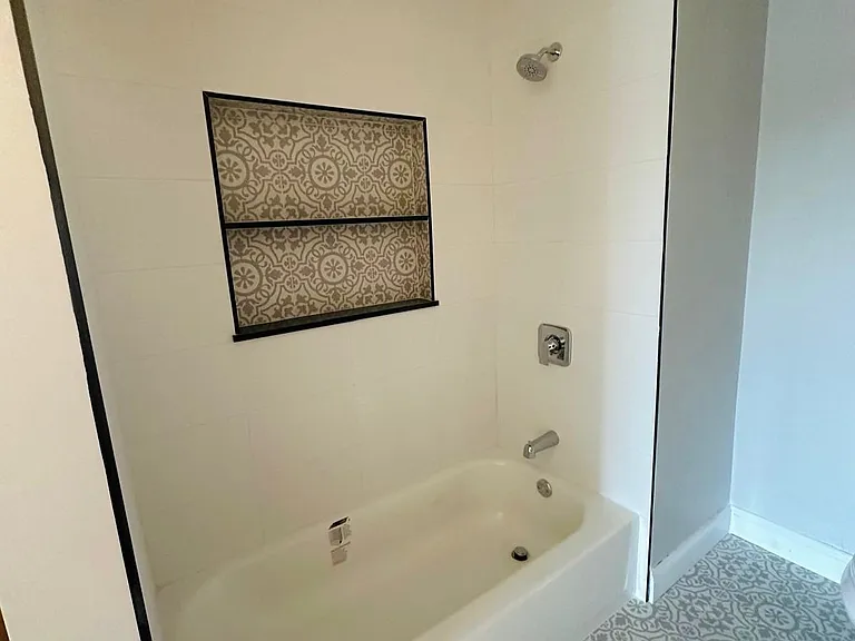 300 W Elm St #2417 — Photo 11