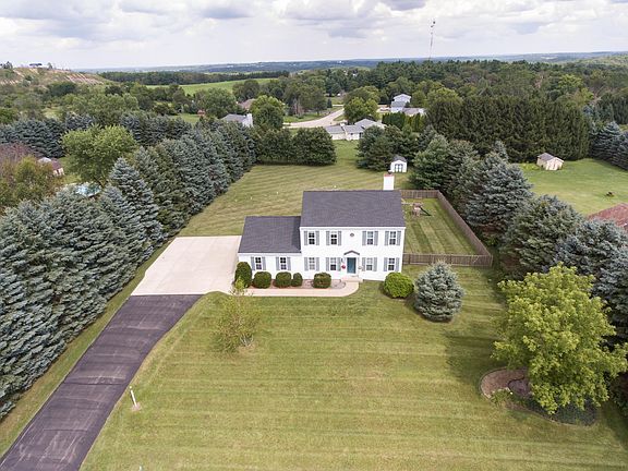 2nd image of N6470 Long Meadow Dr