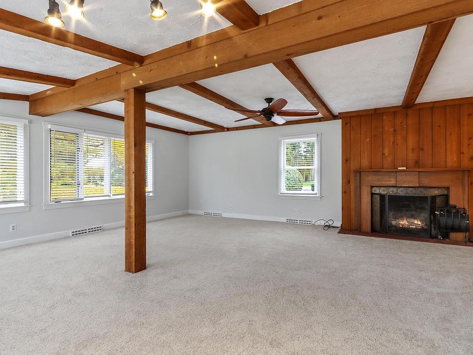 N1935 Birches Dr, Lake Geneva, WI 53147 MLS 1812274 Zillow