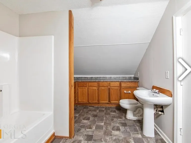 741 Rosemont Rd — Photo 7