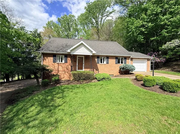 53 Vista Dr, Indiana, PA 15701