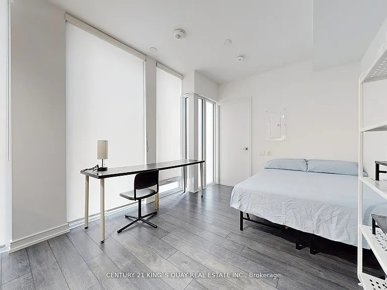 28 Wellesley St E #1501 — Photo 10