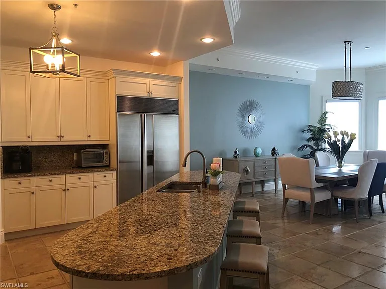 1400 Gulf Shore Blvd N #310 — Photo 11