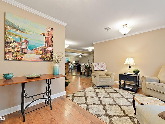 4th image of 6716 Red Bud Ln