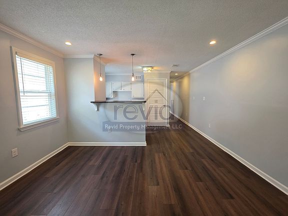 5th image of 36 N Auburndale St APT 4