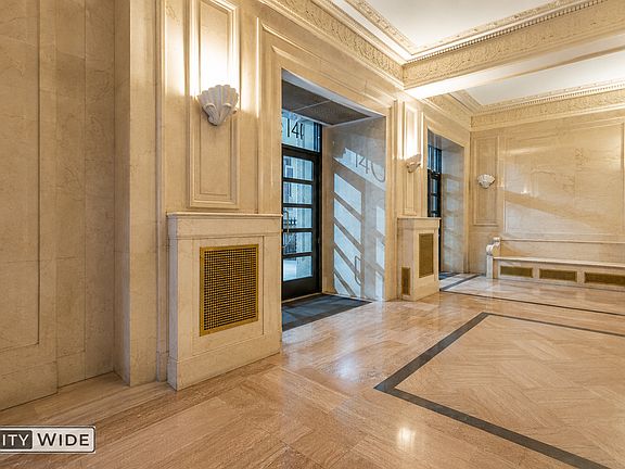 4th image of 140 E 46th St APT 5F